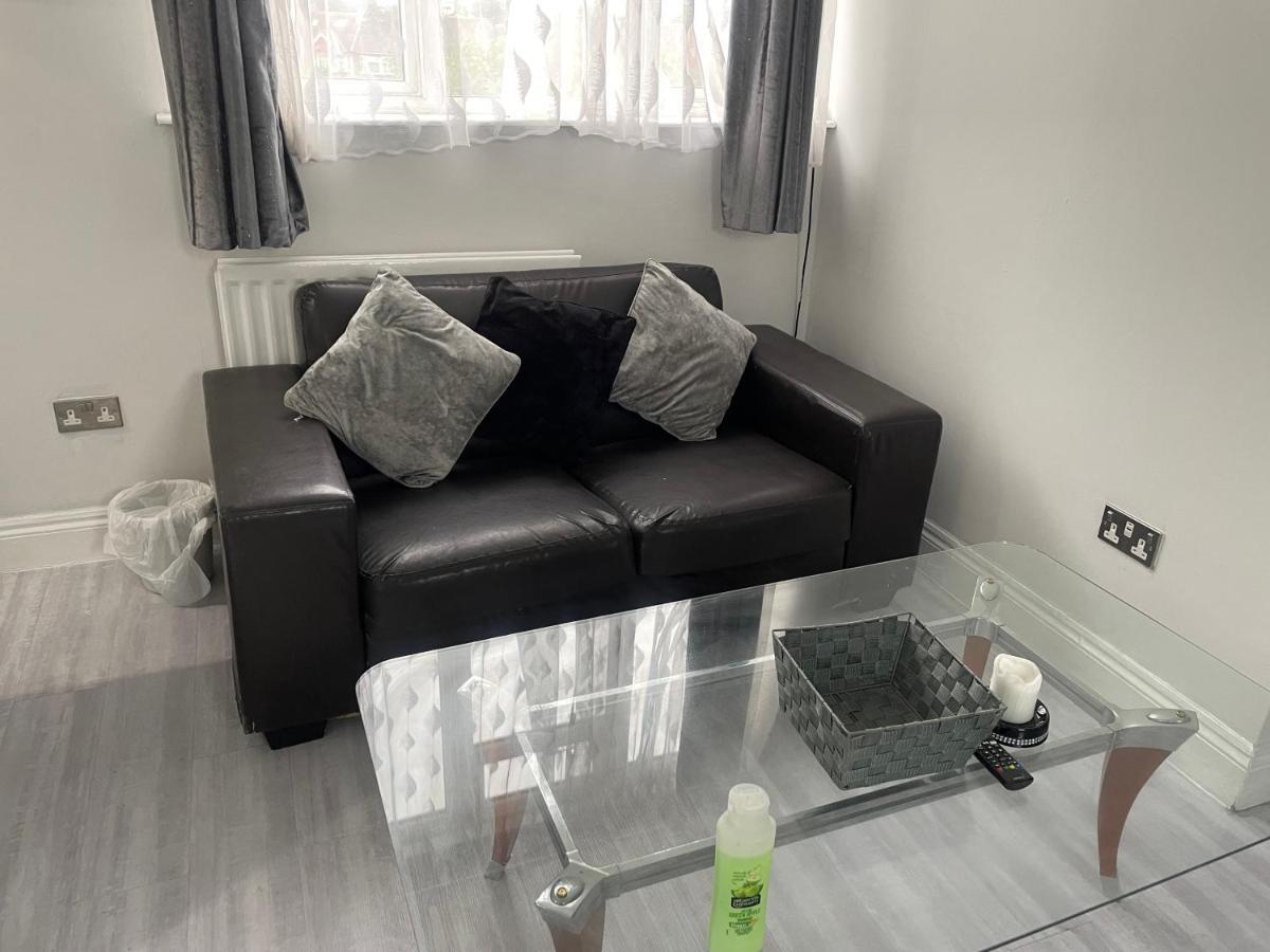 Newly Renovated Studio In Acton London Exterior photo